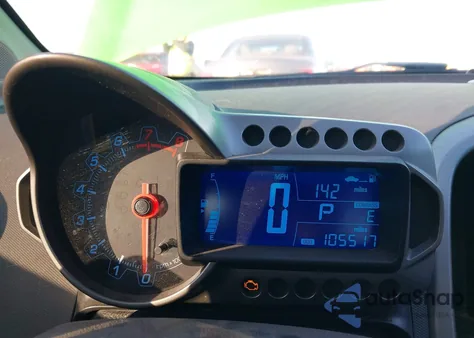 2014 Chevrolet Sonic Lt Auto z USA, uszkodzony, nr VIN 1G1JC5SH9E4233072